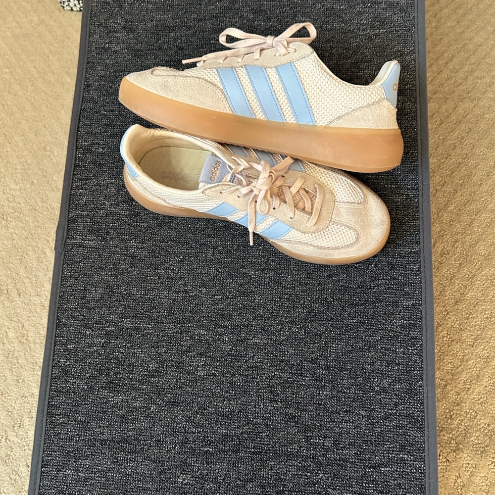 adodad sneakers worn three times - Picture 3 of 6